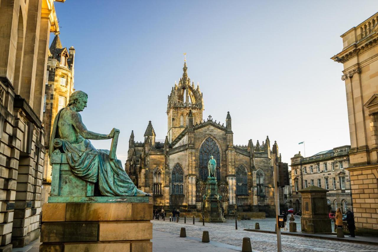 Bright & Tranquil Apartment Near City Centre With Free Parking! Edinburgh Exteriér fotografie