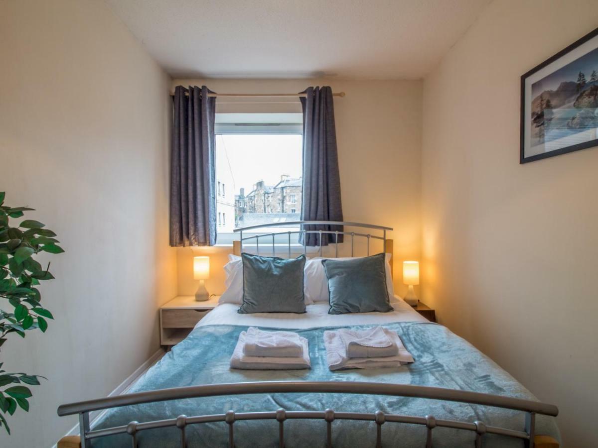 Bright & Tranquil Apartment Near City Centre With Free Parking! Edinburgh Exteriér fotografie